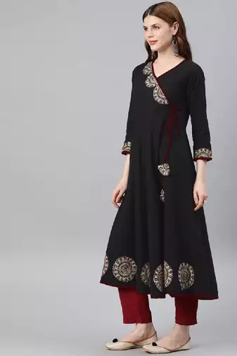 Geometric yoke design flared sleeves thread work anarkali kurta