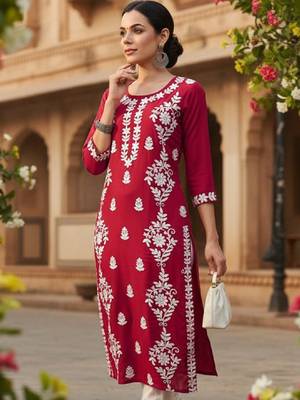 Floral embroidered round neck chikankari straight kurta 1