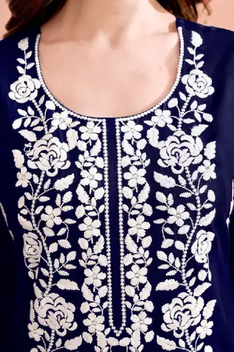 Floral embroidered round neck chikankari straight kurta