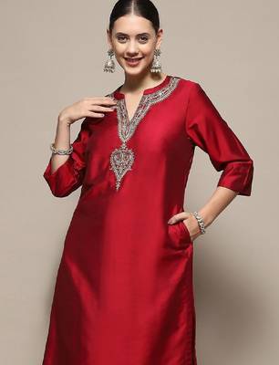 Ethnic motifs yoke design band collar straight kurta 2