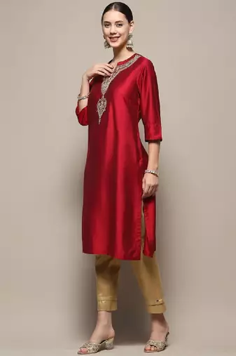 Ethnic motifs yoke design band collar straight kurta