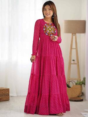 Leheriya printed thread work georgette tiered anarkali kurta 1
