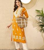 Floral embroidered round neck thread work straight kurta