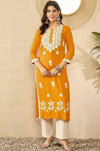 Floral embroidered round neck thread work straight kurta