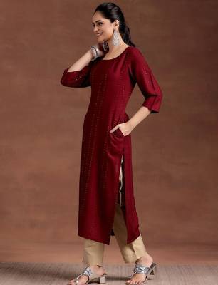 Women sequinned kurta 3