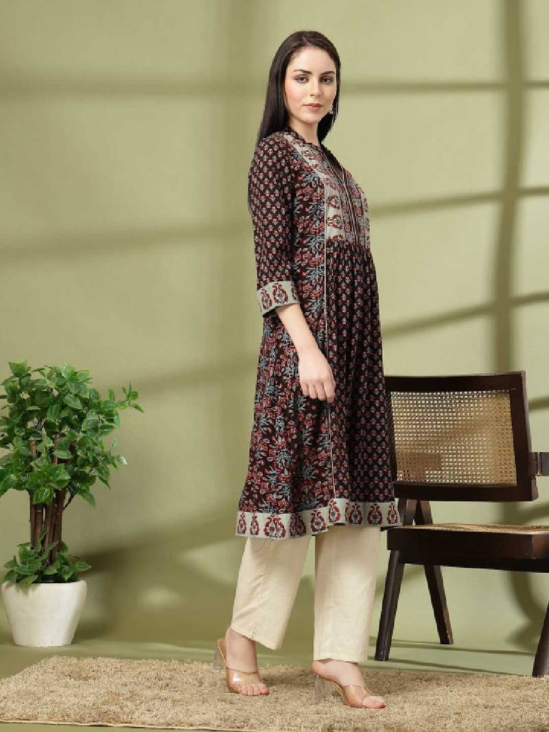 Floral printed mandarin collar stones detail a-line kurta