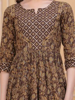 Women floral printed anarkali kurta 2