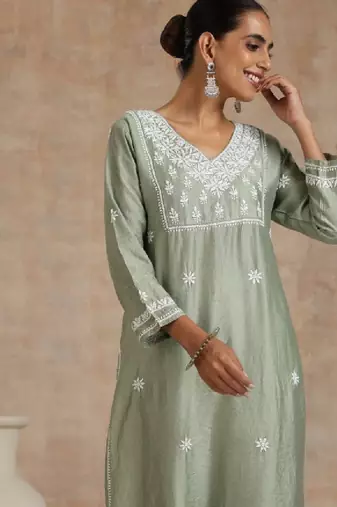 Women green chanderi chikankari embroidered kurta