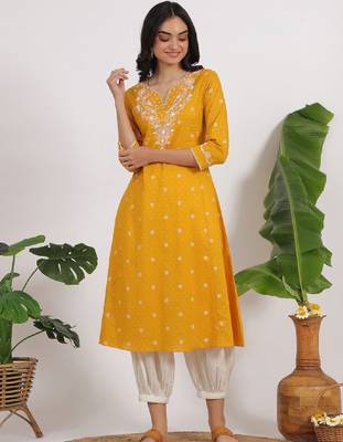 Floral printed cotton thread work v-neck a-line kurta 1