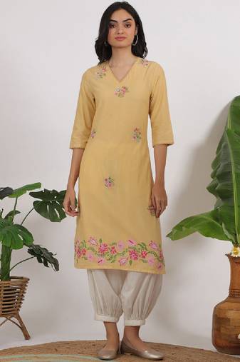 Floral embroidered thread work v-neck straight kurta