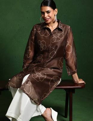 Floral printed chanderi silk shirt collar straight kurta 1
