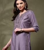Floral yoke design notch neck thread work straight kurta