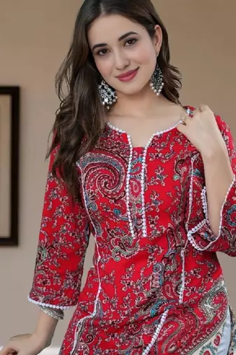 Women floral printed floral kurta