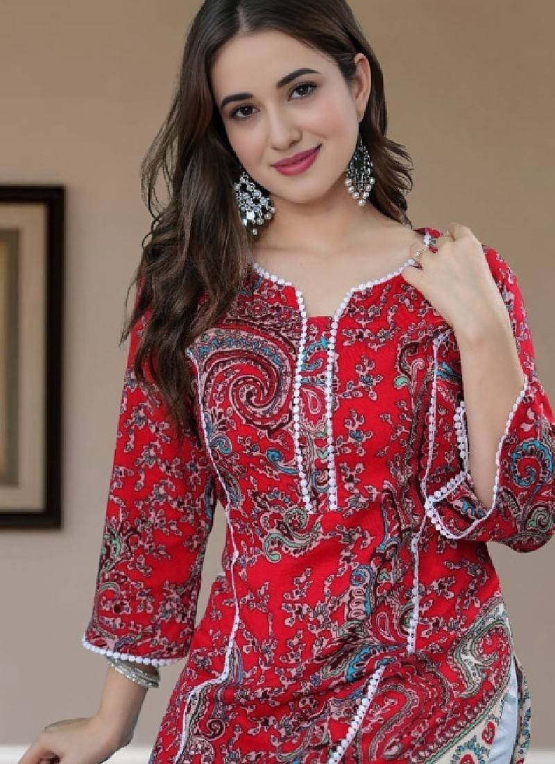 Women floral printed floral kurta