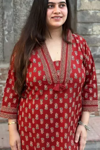 Women floral printed pure cotton straight kurta