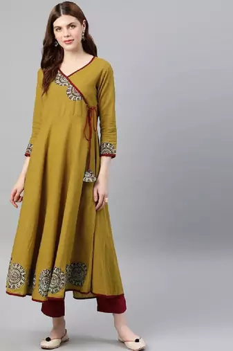 Floral yoke design angrakha v-neck patchwork a-line kurta