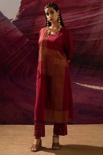 Checked round neck pure cotton straight kurta
