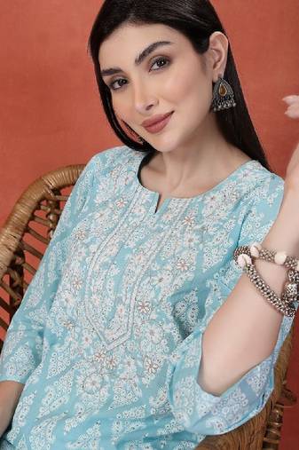 Floral printed thread work notch neck pure cotton straight kurta