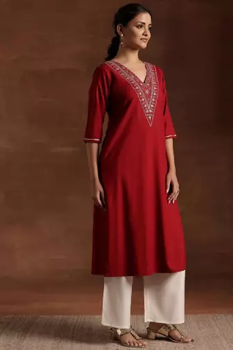 Women yoke design thread work kurta