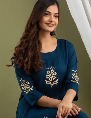 Women floral printed anarkali kurta 2
