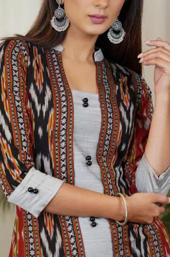 Women abstract printed daily a-line cotton flared kurta