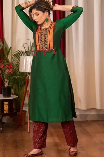 Women green abstract printed daily a-line cotton flared kurta