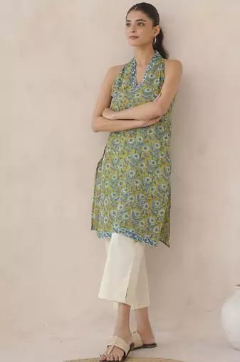 Floral printed v-neck pure cotton straight kurta