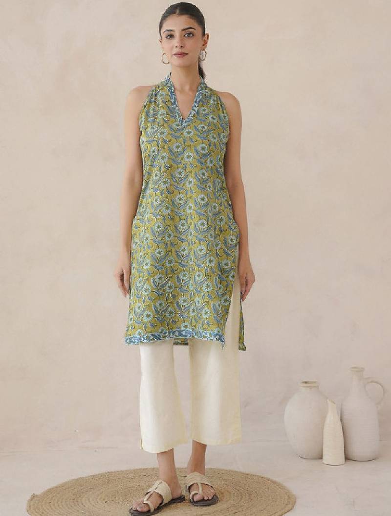 Floral printed v-neck pure cotton straight kurta