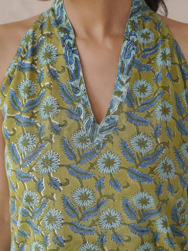 Floral printed v-neck pure cotton straight kurta