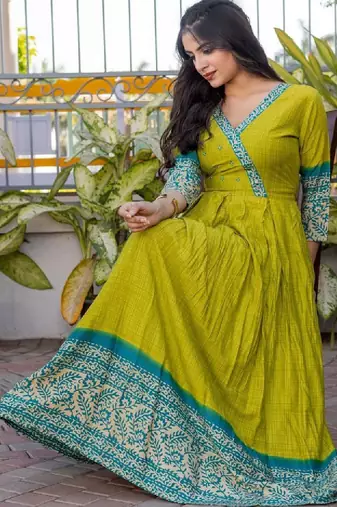 Women paisley printed thread work anarkali kurta