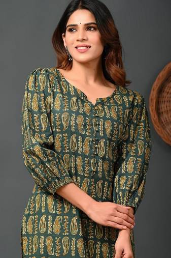 Women paisley printed puff sleeves pure cotton kurta