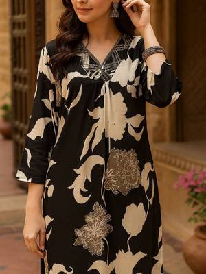 Floral printed v-neck straight rayon kurta 3
