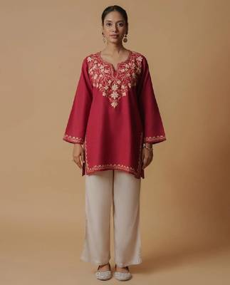 Women maroon floral embroidered daily cotton straight kurta 2