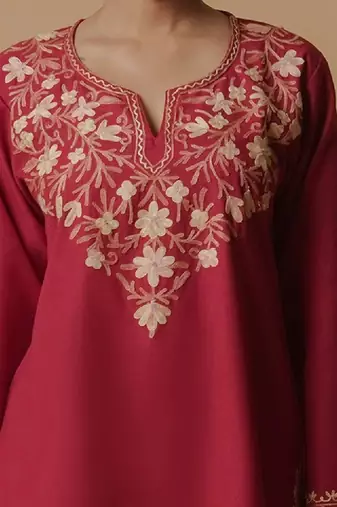 Women maroon floral embroidered daily cotton straight kurta