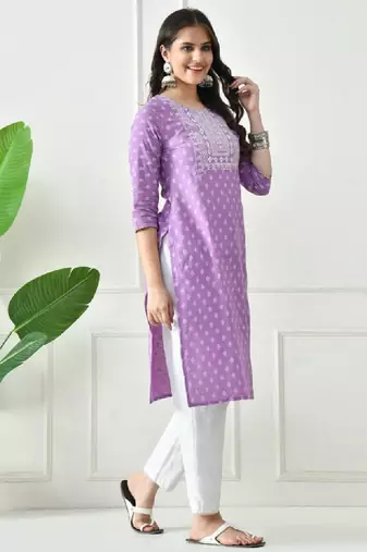 Women ethnic motifs embroidered round neck straight kurta