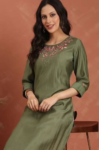Floral yoke design round neck straight kurta