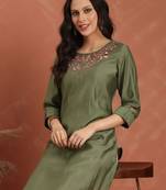Floral yoke design round neck straight kurta