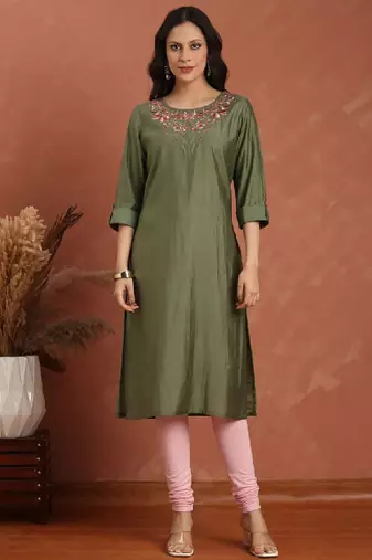Floral yoke design round neck straight kurta