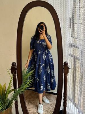 Women blue viscose rayon kurtas 4