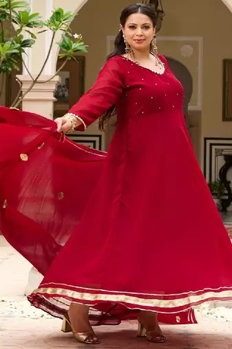 Women maroon embroidered zari georgette anarkali kurta with dupatta