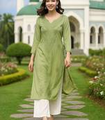 Women floral embroidered chikankari kurta