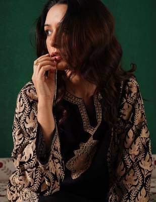 Kashmiri aari embroidered black cashmilion round-neck phiran, winter kurta 2