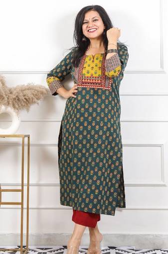Women ethnic motifs printed pure cotton straight kurta