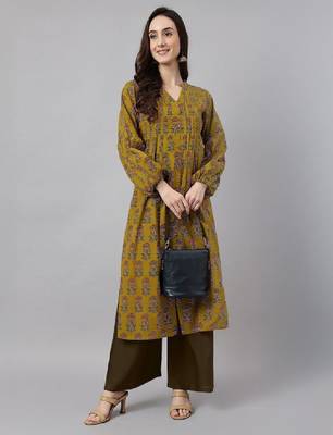 Women floral printed floral kurta 1