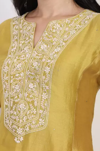 Embroidered notch neck thread work cotton a-line kurta