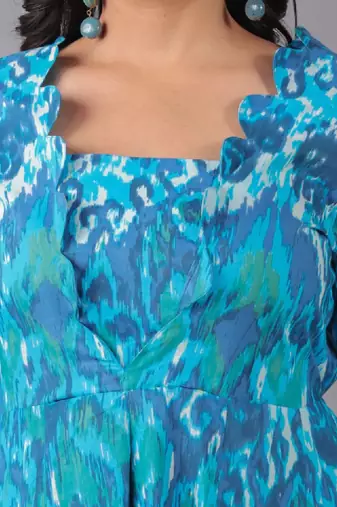 Women ethnic motifs printed anarkali kurta
