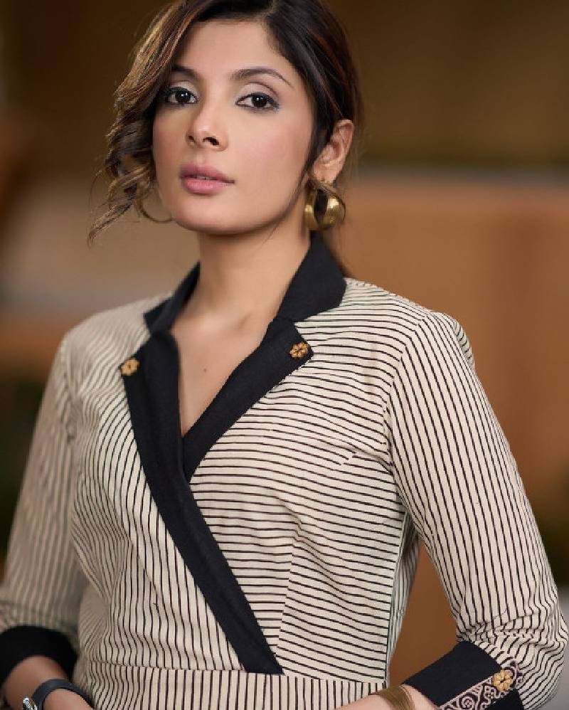 Women printed thread work kurta