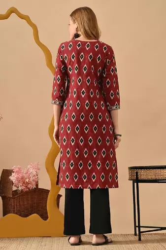Women ethnic motifs printed indie prints kurta