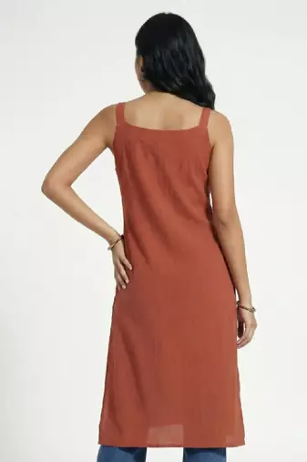 Yoke design gotta patti crinkled straight kurta