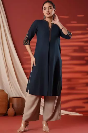 Women embroidered kurta